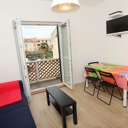 Apartments Paris 罗维尼 外观 照片